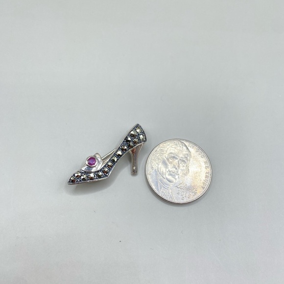 Sterling Silver Marcasite High Heel Shoe Pin/Brooch - Picture 3 of 5